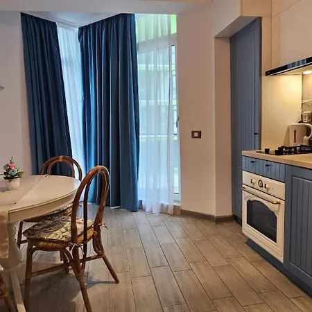 Apartment Aqua Rise & Piscine Restaurants Parking *