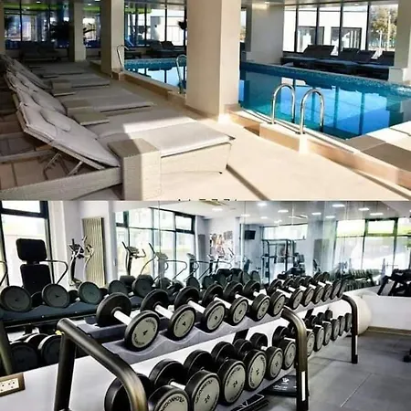 Aqua Rise & Piscine Restaurants Parking *
