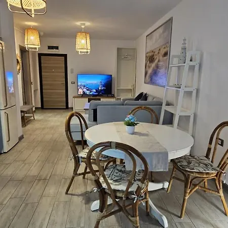 Apartment Aqua Rise & Piscine Restaurants Parking